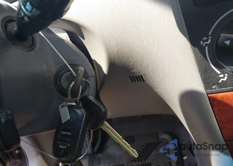 2005 Toyota Corolla Le z USA, uszkodzony, nr VIN 2T1BR30E85C367835